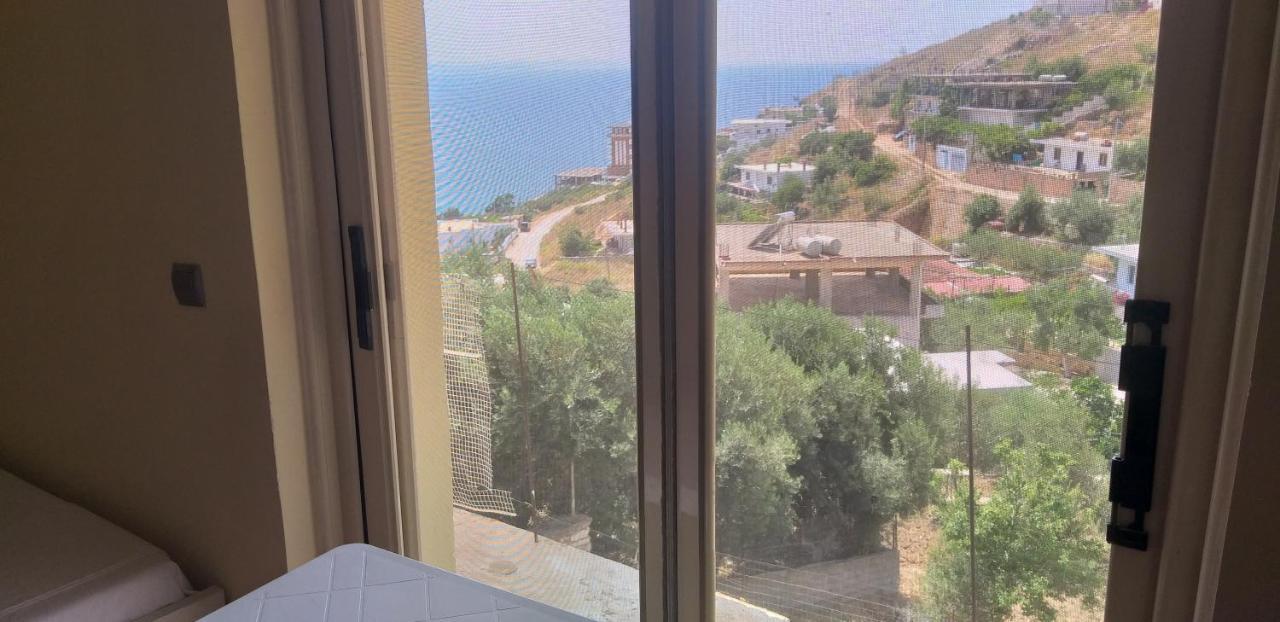 Holidays In Saranda Екстериор снимка